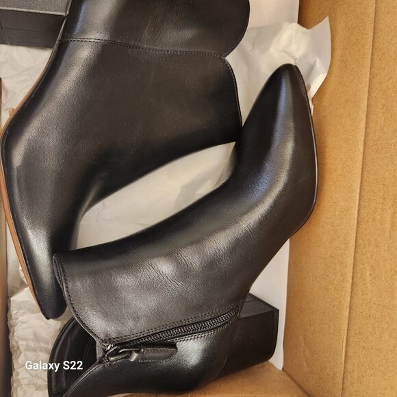 Cole Haan Black Leather "Elyse" Booties. NIB. Size 5.5 - Picture 12 of 13